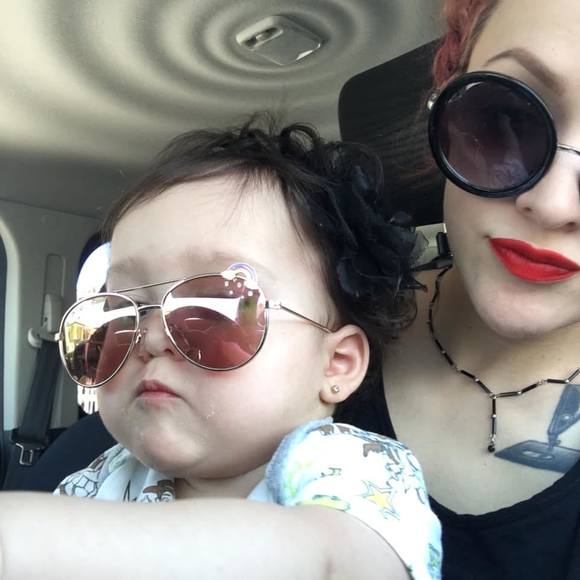 Meet your Posher, Ana - Picture 1 of 1